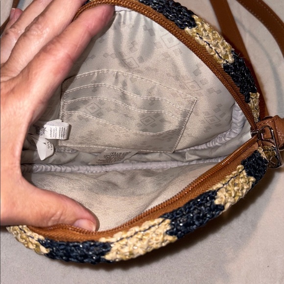 Rattan looking round Crossbody new without tags - Picture 7 of 7